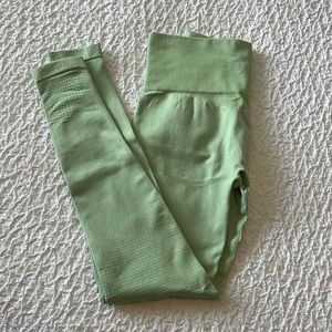 Vitae Apparel Workout Leggings